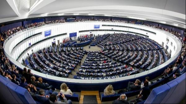 Σε ψηφοφορία σήμερα στην ευρωβουλή το νέο σύμφωνο για μετανάστευση και άσυλο