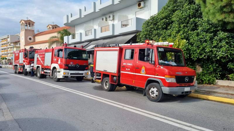 Καλαμάτα: Πυρκαγιά σε εγκαταλελειμμένο ισόγειο στη Ναυαρίνου