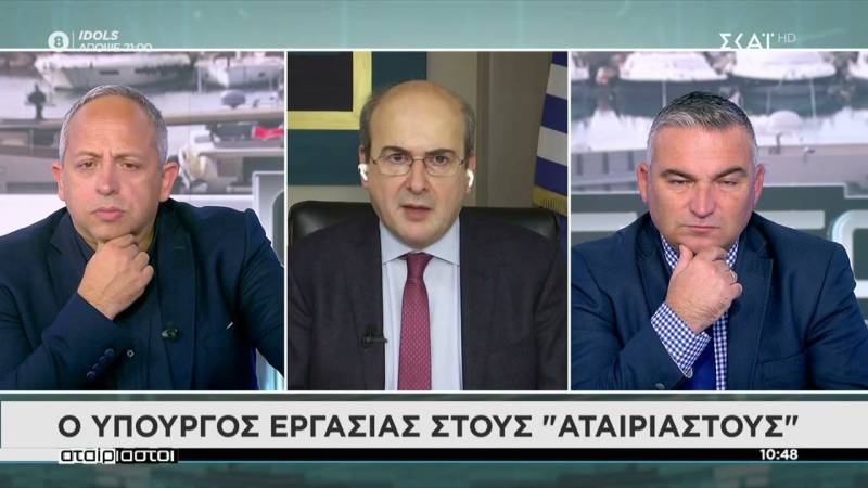 Χατζηδάκης για κατώτατο μισθό: Μέσα στο α’ εξάμηνο του 2022 θα αποφασιστεί η αύξησή του (Βίντεο)