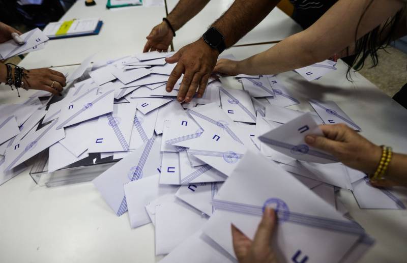 Φουλάρουν τις μηχανές οι υποψήφιοι περιφερειάρχες Πελοποννήσου: Εντός της εβδομάδας κλείνουν τα ψηφοδέλτια