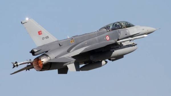 Έξαρση της προκλητικότητας της τουρκικής πολεμικής Αεροπορίας το 2017