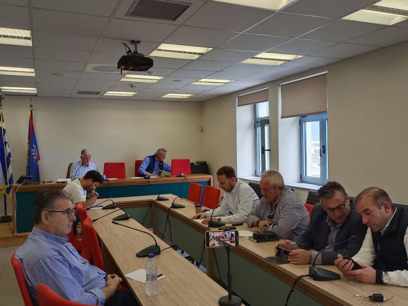 Αντιπαράθεση στη Δημοτική Επιτροπή Καλαμάτας: Αιχμές για τη στάση υπαλλήλων του Δήμου απέναντι σε πολίτες που ζητούν βοήθεια