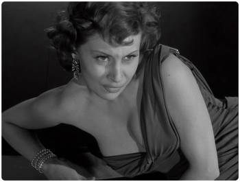 Πέθανε η μούσα του Φελίνι, Μαγκαλί Νοέλ (βίντεο)