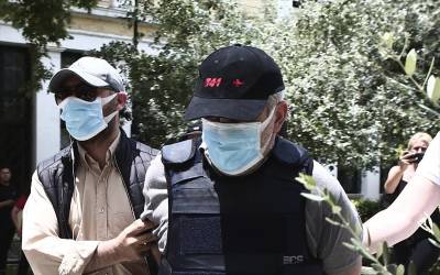 Δίκη «Dr. Kontos»: Κατέθεσε ο σύζυγος 57χρονης που πέθανε εξαιτίας του ψευτογιατρού