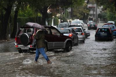 Κλειστά την Παρασκευή όλα τα σχολεία στην Αττική λόγω της κακοκαιρίας