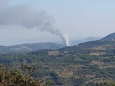 Μεσσηνία: Αναζωπυρώθηκε η φωτιά στον σκουπιδότοπο του Δήμου Τριφυλίας στο Αλιμάκι