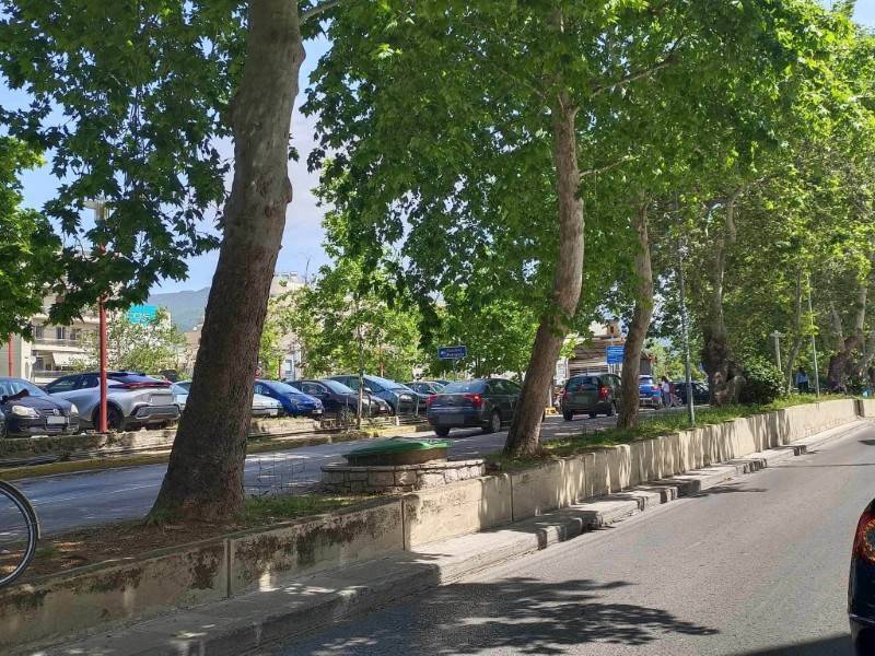 Παράταση παραλαβής των δημοτικών χώρων στάθμευσης στον Νέδοντα