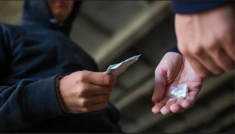 Η εύκολη πρόσβαση σε ναρκωτικές ουσίες αυξάνει τη χρήση, σύμφωνα με τον διοικητή της Δίωξης Καλαμάτας
