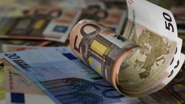 Ταμειακό πρωτογενές πλεόνασμα 276 εκατ. ευρώ στο οκτάμηνο