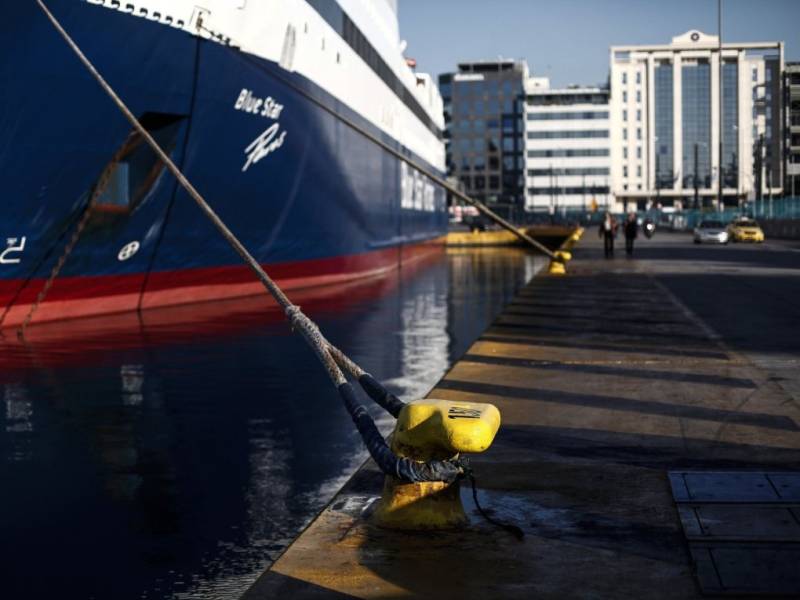 Πειραιάς: Με καθυστέρηση ο απόπλους των πρωινών πλοίων λόγω ανέμων