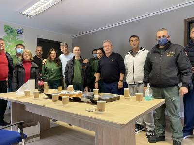 Εκοψαν πίτα στη Δημοτική Αστυνομία Καλαμάτας (φωτογραφίες)