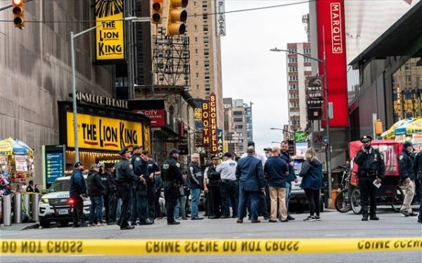 Νέα Υόρκη: Πυροβολισμοί και τραυματίες στην Times Square