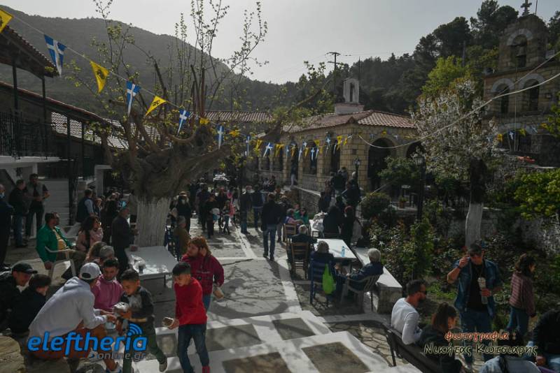 Μεσσηνία: Γιορτή στη Μονή Αγίου Γεωργίου του Πεταλωτή στα Αλτομιρά (φωτογραφίες)