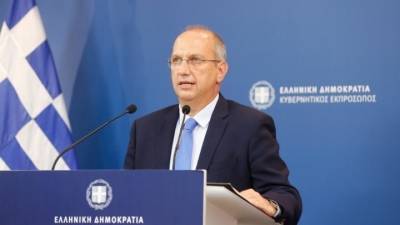 Οικονόμου: Ο τρόπος που διαχειριζόμαστε την πανδημία έχει στόχο να προστατέψει τους πάντες