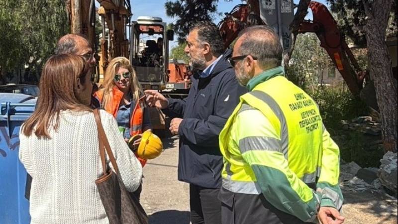 Κατεδάφιση αυθαίρετων κτισμάτων στο Ρέμα της Πικροδάφνης, στο Παλαιό Φάληρο