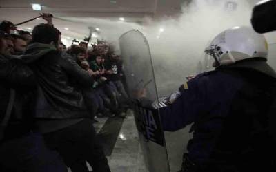 Η Επιτροπή Αλληλεγγύης και Αγώνα Μεσσηνίας καταδικάζει την επίθεση των ΜΑΤ