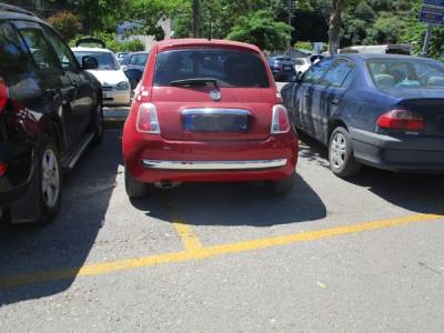 Αναρχη στάθμευση
