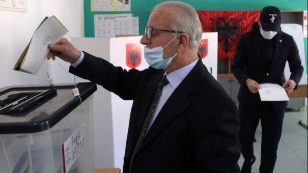 Αλβανία: Έκλεισαν οι κάλπες των βουλευτικών εκλογών