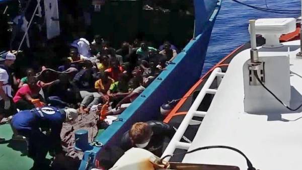 Η Ιταλία υποδέχθηκε σχεδόν 150 πρόσφυγες από τη Λιβύη