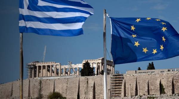 Wall Street Journal: Μικρές οι πιθανότητες βοήθειας στην Ελλάδα από την Ευρωζώνη