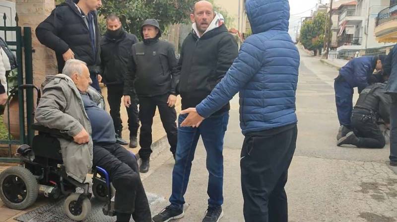 Χαλκιδική: Πέταξαν ξανά στον δρόμο τον 81χρονο συνταξιούχο με αναπηρία (βίντεο)