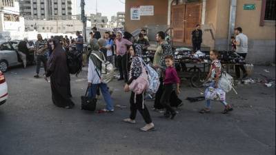 Μαζική μετακίνηση του πληθυσμού από τη βόρεια στη νότια Λωρίδα της Γάζας