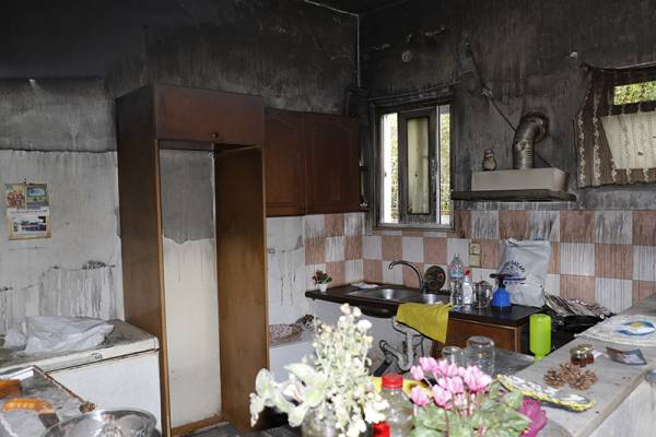 Καλαμάτα: Μεγαλώνει το κύμα συμπαράστασης για την οικογένεια, που κάηκε το σπίτι της