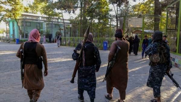 Οι Ταλιμπάν κλείνουν τις διπλωματικές αποστολές του Αφγανιστάν στις ΗΠΑ