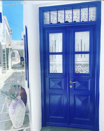 Στου Ντέτζη….