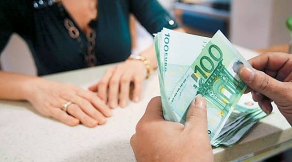 Πάνω από ένα δισ. ευρώ αυξήθηκαν οι καταθέσεις των νοικοκυριών τον Ιούνιο