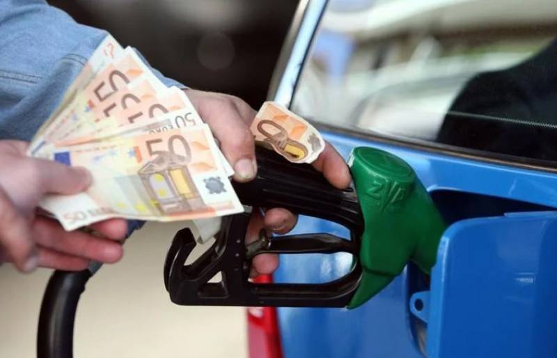 Fuel Pass: «Κλειδώνει» νέα επιδότηση καυσίμων από τον Ιούλιο - Πού θα φτάσει η τιμή της βενζίνης