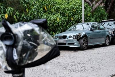 Ποινική δίωξη στην 36χρονη τραγουδίστρια που παρέσυρε οχήματα στο Κολωνάκι (βίντεο)