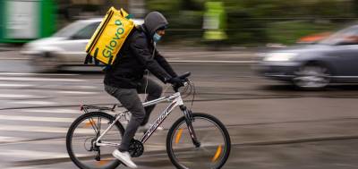 Ιταλία: Υπό δικαστικό έλεγχο η εταιρεία ντελίβερι Glovo για συνθήκες εργασιακής εκμετάλλευσης – Έκλεβε το 80% των μισθών