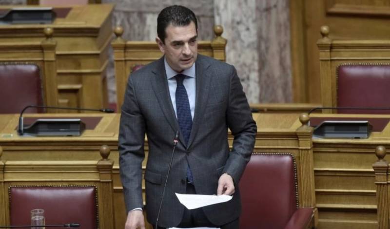 Σκρέκας: Έως 70% φθηνότερα τα φωτοβολταϊκά από τον λιγνίτη