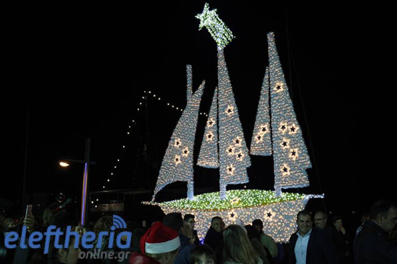 Την Κυριακή φωταγωγείται το χριστουγεννιάτικο καράβι στο λιμάνι Καλαμάτας