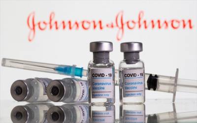 Μόσιαλος για εμβόλιο Johnson &amp; Johnson: Ισχυρή προστασία απέναντι στις μεταλλάξεις Delta, Epsilon και Kappa