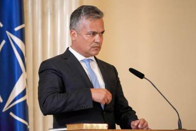 Ρουμανία: Νέος υποψήφιος πρωθυπουργός ο Βεστέα μετά την απόσυρση Τομάκ