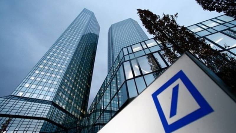 Η Deutsche Bank μελέτησε σενάριο συγχώνευσής με την UBS