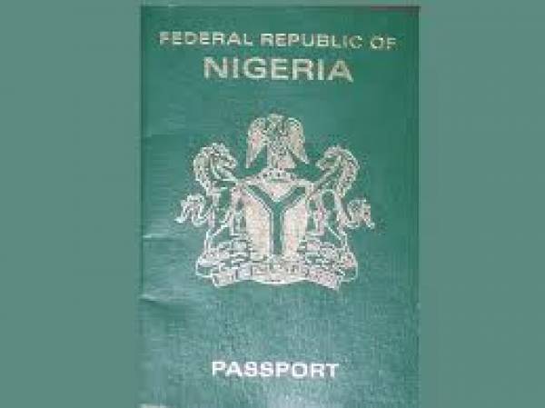 Νιγηριανός με πλαστά έγγραφα στο αεροδρόμιο Καλαμάτας