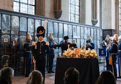 Ο τέως βασιλιάς Κωνσταντίνος ήταν Ιππότης του Τάγματος του Σεραφείμ στη Σουηδία - Τίμησαν τη μνήμη του στη Στοκχόλμη