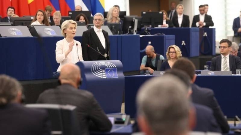 Ούρσουλα φον ντερ Λάιεν: «Είμαι ευγνώμων για την εμπιστοσύνη που μου έδειξε η πλειοψηφία του Ευρωπαϊκού Κοινοβουλίου»