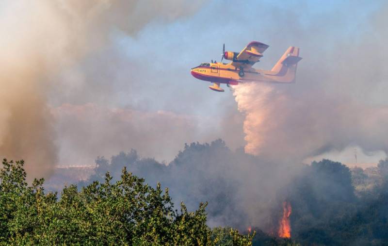 Πυρκαγιά στην Κερατέα - Μήνυμα του 112 για απομάκρυνση από τον οικισμό Χάρβαλο