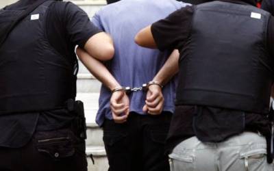 Προφυλακίστηκαν οι δύο για τη ληστεία της 95χρονης στα Ακοβίτικα