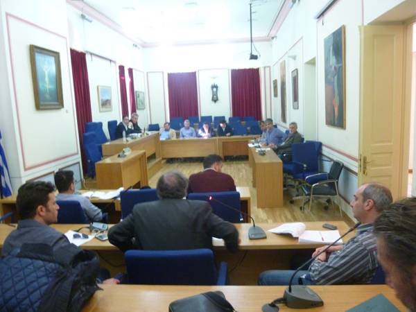 Καταγγέλλει το Φαββατά για αναθέσεις του Δήμου Θουρίας η δημοτική αρχή Καλαμάτας