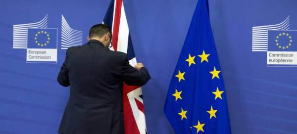 Έκτακτη σύνοδος κορυφής για το Brexit στις 17 Οκτωβρίου