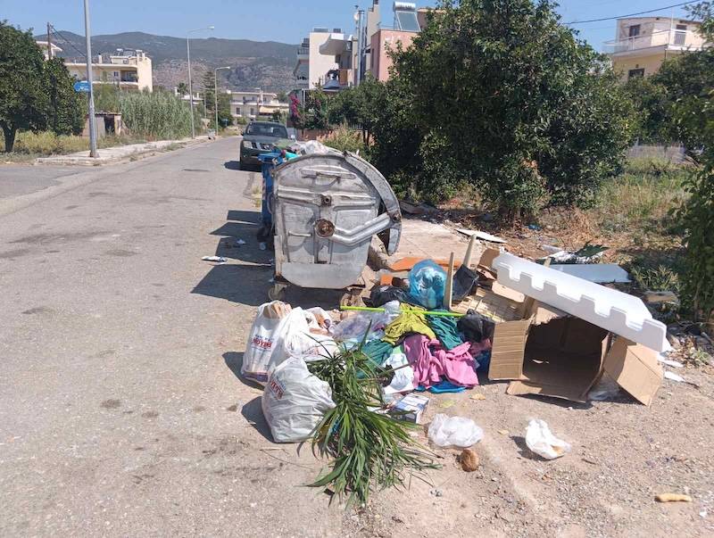 Σκουπιδότοπος στην Γλαύκου