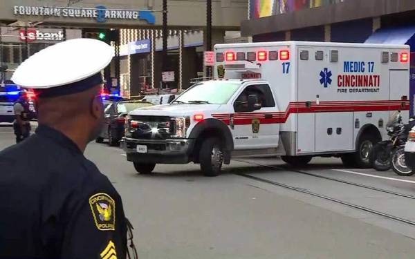ΗΠΑ: Τέσσερις νεκροί σε ανταλλαγή πυρών μεταξύ ενός ενόπλου και αστυνομικών μέσα σε τράπεζα στο Οχάιο