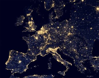 Τα φώτα των δρόμων στην Ευρώπη εκπέμπουν όλο και περισσότερη μπλε ακτινοβολία