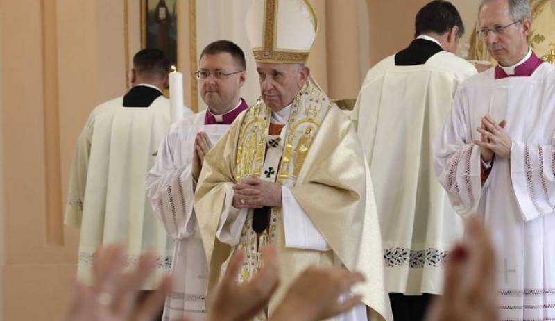 Πάπας Φραγκίσκος για αμβλώσεις: "Καμία δεν είναι αποδεκτή"