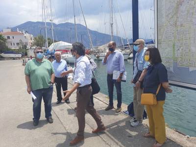 Αυτοψία στη Μαρίνα Καλαμάτας για αμφισβητούμενα οικόπεδα